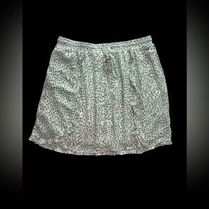 Sadie & Sage White and Green Cheetah Print Mini Skirt - Medium